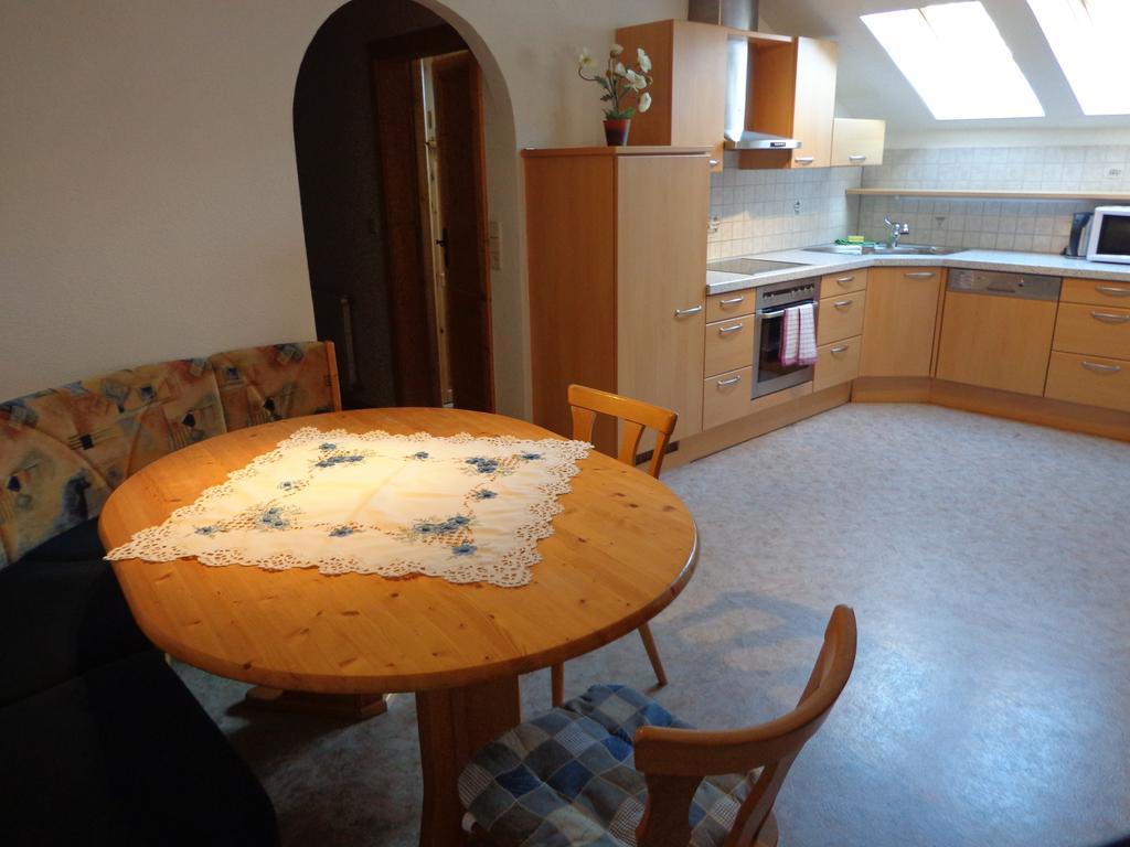 Sterzingerhof Apartment Neustift im Stubaital Ruang foto